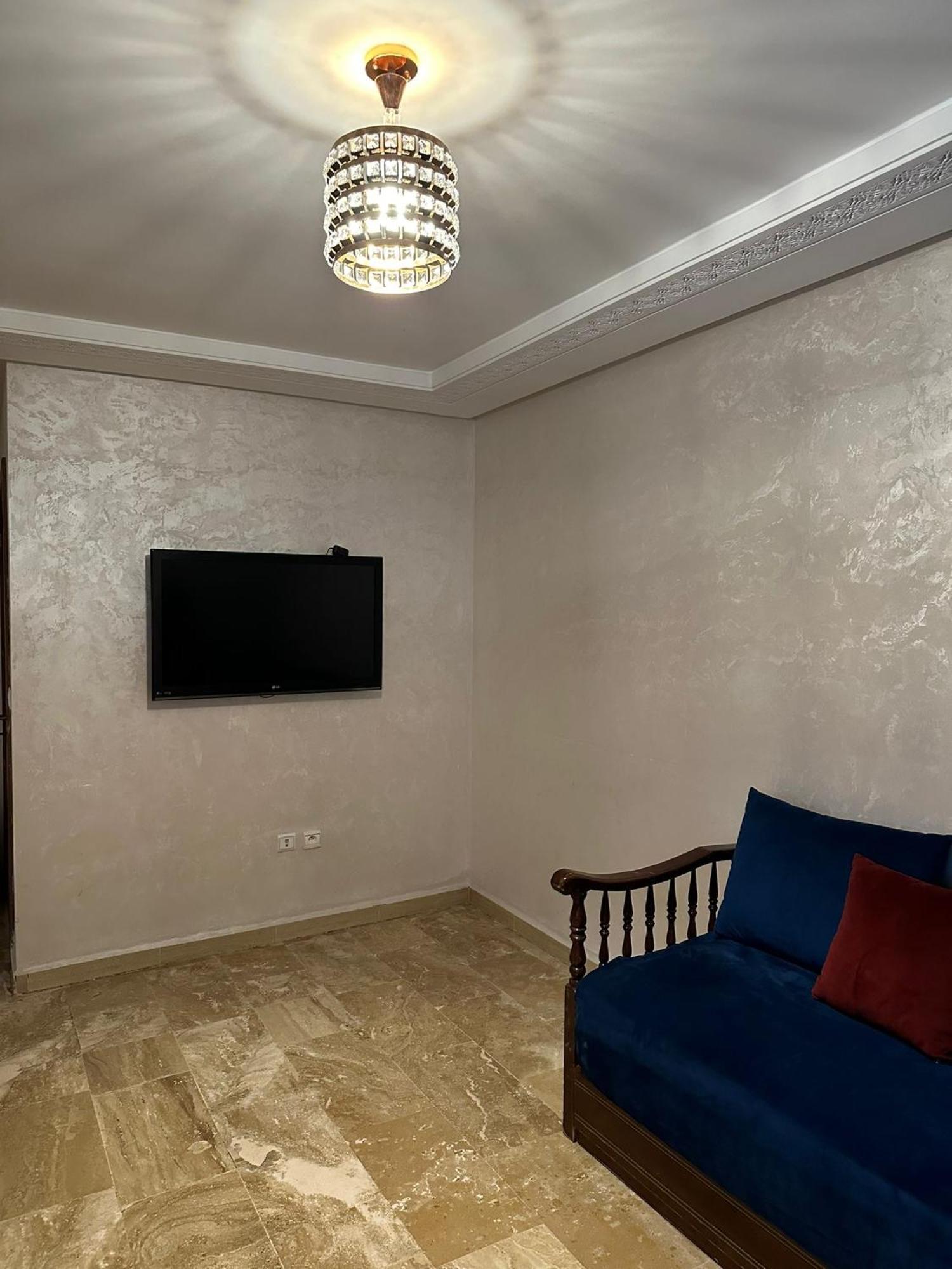 Apartment A Centre 5 Min De La Gare Tgv Et Malabata En Voiture Pour Famille,for Family,interdit Couples Araabic Non Marie,forbidden Unmarried Araabic Couples